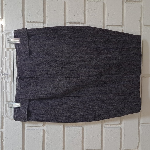 BCX Black/Gray Heathered Button Detail Bussiness Skirt. Size 3 NWT - Picture 4 of 8